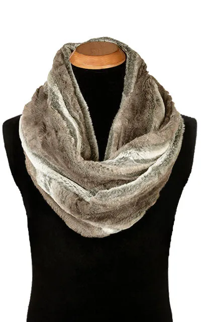 Men's Infinity Scarf - Plush Faux Fur in Willows Grove